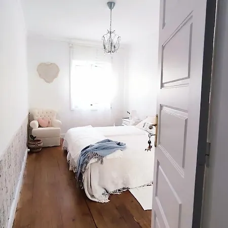 Your Big In Quiet Near Services And Metro