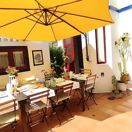 Your Big In Quiet Near Services And Metro Casa de Férias Porto
